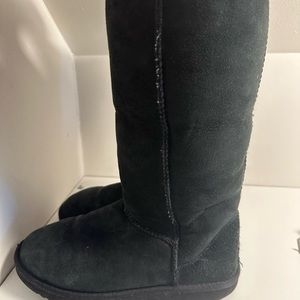 Tall black Ugg boots